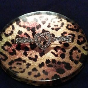 Women's Bow Tie 💗💗 Heart Brooch 💗💗